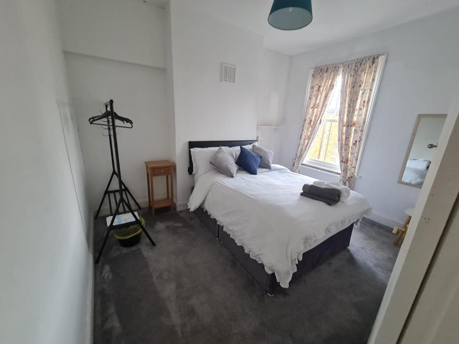 3-Bed House In London Self-Contained In Ladywell Villa Luaran gambar